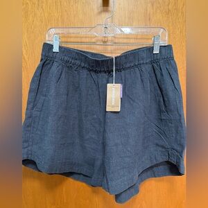 Patagonia W’s Garden Island Shorts 3 1/2” NWT - Women’s size Large